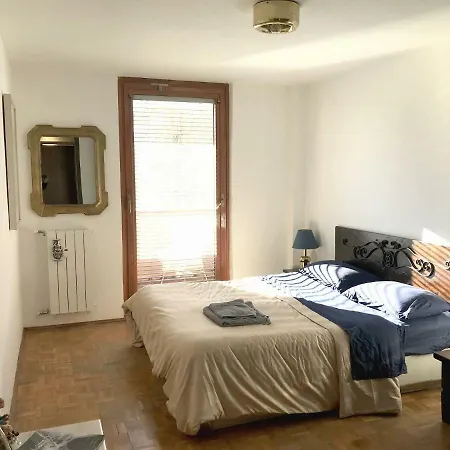 Cozy Flat 브루일서비니아